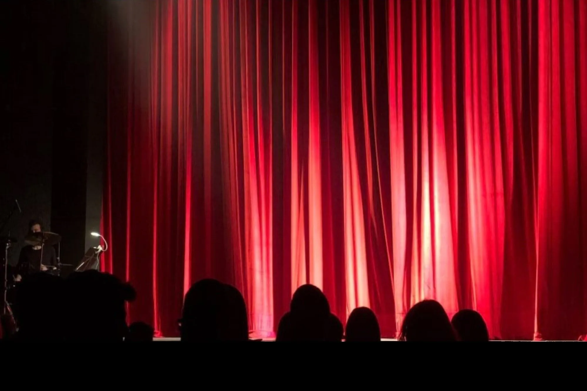 media preview image for blog 'Silencing Intrusive Thoughts: A Psychiatrist's Journey to Finding Peace Through Laughter'